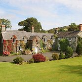 Collaven Manor Hotel