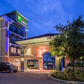 Holiday Inn Express Tampa N I-75 - University Area by IHG