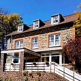 The Countryman Hotel