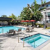 Hampton Inn & Suites Windsor - Sonoma Wine Country