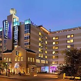 Moonrise Hotel