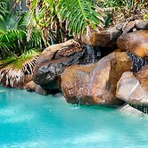 Oasis Inn Ulladulla - Guest 18 Years and Older