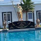 Paradice Hotel Luxury Suites