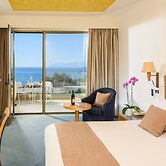 Alexander Beach hotel & Spa