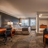 Monte Carlo Inn Barrie Suites