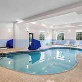 Comfort Suites Grayslake near Libertyville North