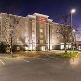 Hampton Inn & Suites Charlotte Airport