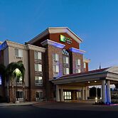 Holiday Inn Express Hotel & Suites Fresno South by IHG