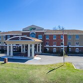 Holiday Inn Express Hotel & Suites Talladega by IHG