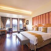 Radisson Blu Udaipur Palace Resort & Spa