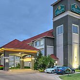La Quinta Inn & Suites by Wyndham Tulsa Airpt / Expo Square