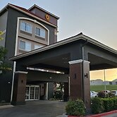 La Quinta Inn & Suites by Wyndham Lawton / Fort Sill