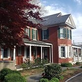 The Inn & Spa at Intercourse Village