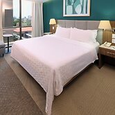 Holiday Inn Hotel & Suites Medica Sur by IHG