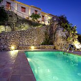 Hospedería Bajo el Cejo