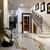Arcom Palace