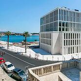 Garden Apartment Hotel