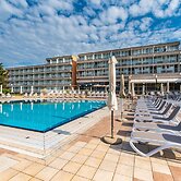 Arena Hotel Holiday