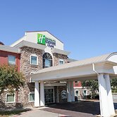 Holiday Inn Express & Suites Dallas Southwest-Cedar Hill by IHG