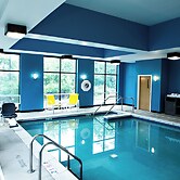 Holiday Inn Express Hotel & Suites Harrisburg West by IHG