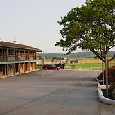 Harvest Drive Family Inn