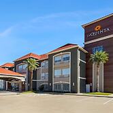 La Quinta Inn & Suites by Wyndham Port Arthur