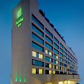 Holiday Inn Mumbai International Airport by IHG
