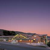 Topaz Lodge