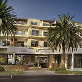 The Waves Apartments