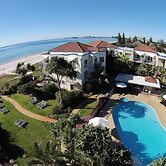 Golden Riviera Beach Resort