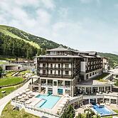 Falkensteiner Hotel Cristallo l 4 Star Superior