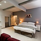 Glewstone Court Country House Hotel