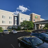 Holiday Inn Express & Suites Charlotte Southeast - Matthews by IHG