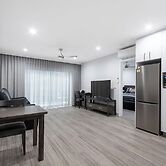 Bridges on Argyle Motel & Apartments