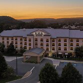 Fairfield Inn & Suites by Marriott Cumberland