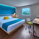 City Express Suites by Marriott Toluca