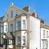 OYO Tudor Lodge - Redcar Beach