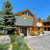 Spirit Lake Lodge