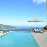 Urania Luxury Villas