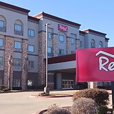 Red Roof Inn & Suites Longview