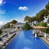 Moksha Himalaya Spa Resort