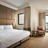 Traders Hotel, Qaryat Al Beri