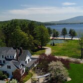 Inn at Pleasant Lake