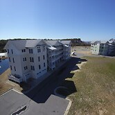 Hamilton Cay at Bermuda Bay by Kees Vacations