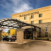 Grand Hotel at Bridgeport