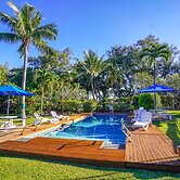 The Black Pearl Beach Side Apartments