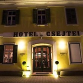 Hotel Csejtei