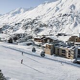 The Crystal VAYA Unique