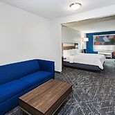 Holiday Inn Express Hotel & Suites - Houston Space Center by IHG