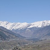 Sarthak Resorts